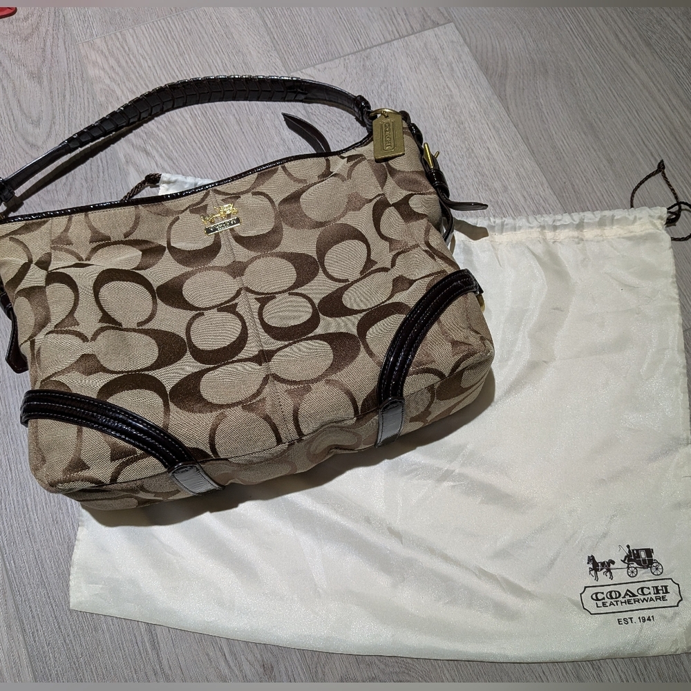 Coach Chelsea Katrina Shoulder Bag
